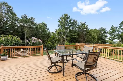 Exterior - 7804 Harbor Master Ct, Denver, NC 28037 photo 3 of 4