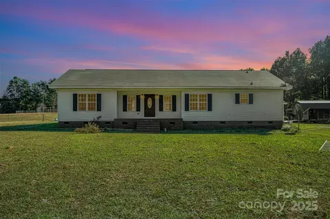 4438 Old Davis Rd, Norwood, NC 28128