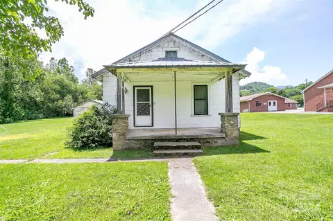 783 Hazelwood Ave, Waynesville, NC 28786