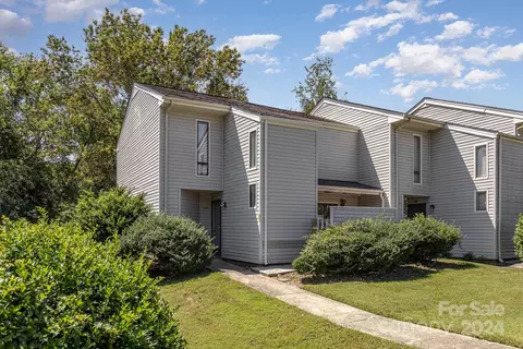 7846 Hummingbird Ln, Charlotte, NC 28212
