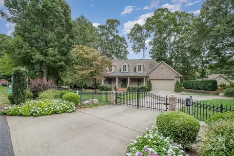 2530 Cherry Ln, Denver, NC 28037