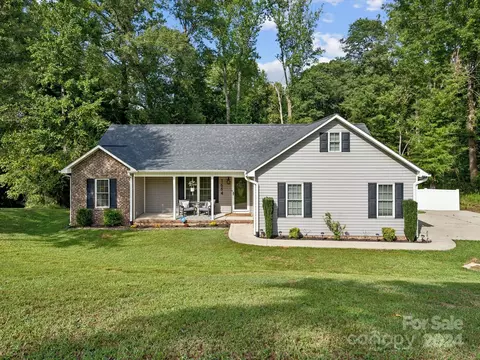 1664 Interstate View Ave, Gastonia, NC 28052