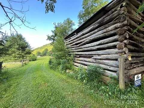 00 Gentry Farm Dr, Hot Springs, NC 28743