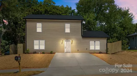 910 5th Ave, Gastonia, NC 28052