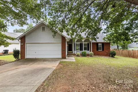 3911 Garrison Ct, Monroe, NC 28110