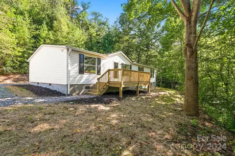 59 Heavenly Ln, Fairview, NC 28730