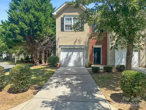 7737 Abigail Glen Dr, Charlotte, NC 28212