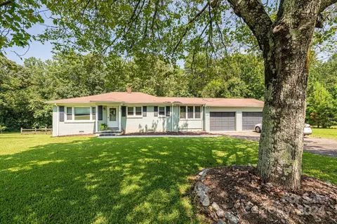 8024 Long Island Rd, Catawba, NC 28609