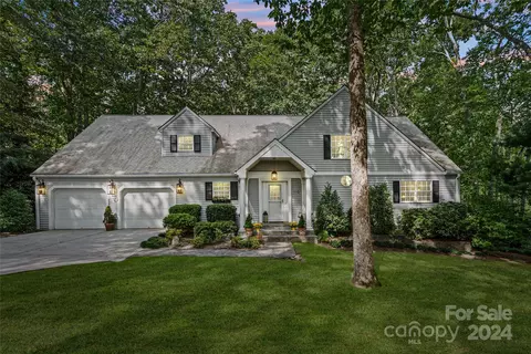 110 Bridlewood Trl, Mills River, NC 28759