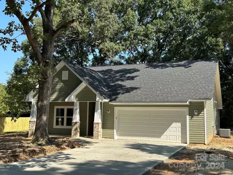 332 Hillcrest Dr, Mooresville, NC 28115