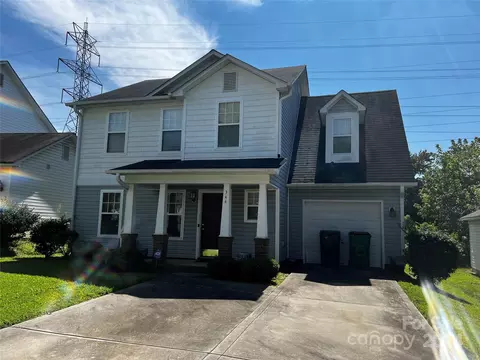 344 Peachtree Rd, Charlotte, NC 28216