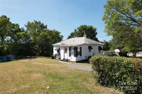 110 Sims Pkwy, Harrisburg, NC 28075