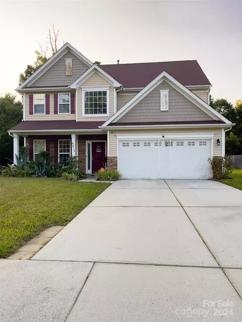 9417 Macquarie Ln, Charlotte, NC 28227