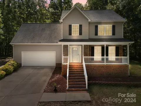 722 Cove Rd, Gastonia, NC 28052