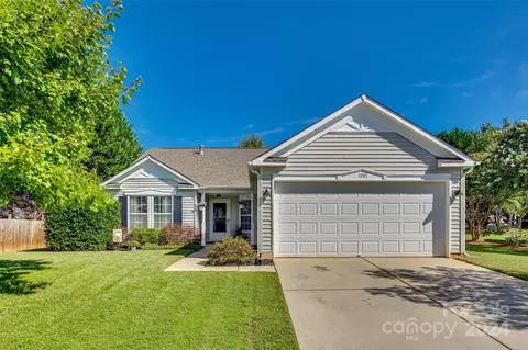 1705 Grove Tree Ln, Clover, SC 29710