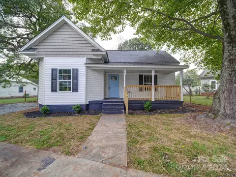 14 Robbins Cir, Lexington, NC 27292