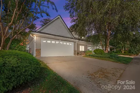 43 Beekeeper Trl, Swannanoa, NC 28778