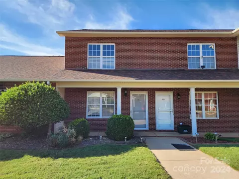 102 Brandywine Ne H2 Dr NE #H2, Conover, NC 28613