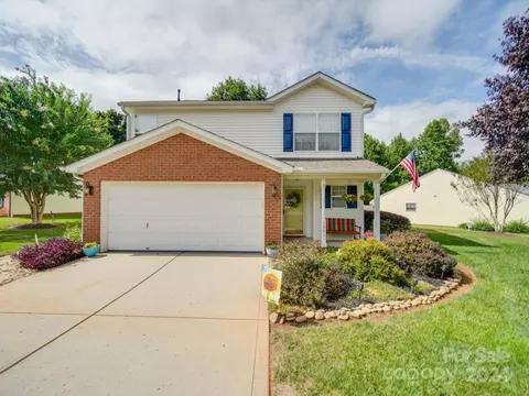 1311 River Run Rd, Lowell, NC 28098