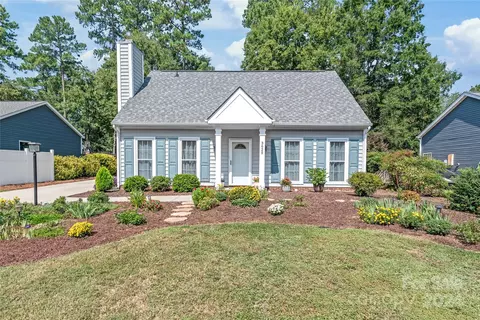 3625 Broad Oak Dr, Charlotte, NC 28273
