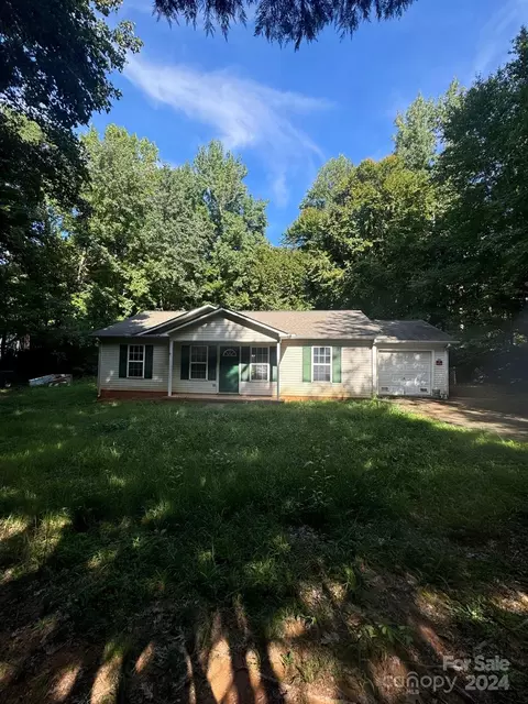 138 Cliffview Ln, Mooresville, NC 28117