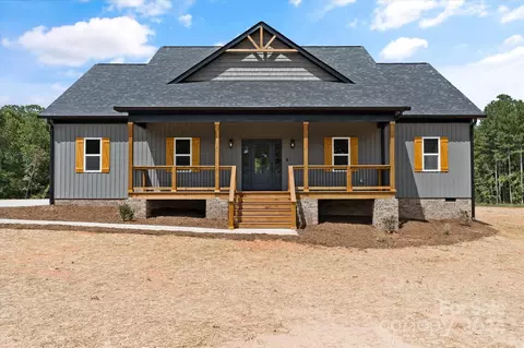 5505 Grace Chapel Rd, Hickory, NC 28601