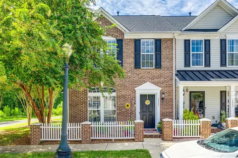 1623 Chamberside Dr, Rock Hill, SC 29730