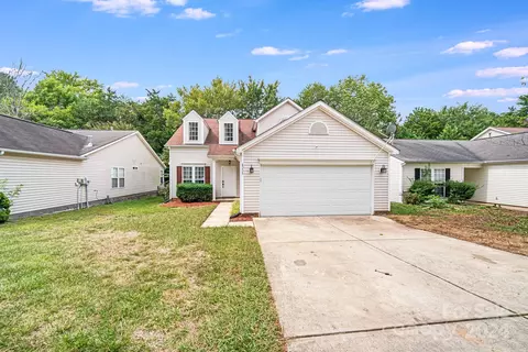 4331 Bubbling Brook Ct, Charlotte, NC 28278