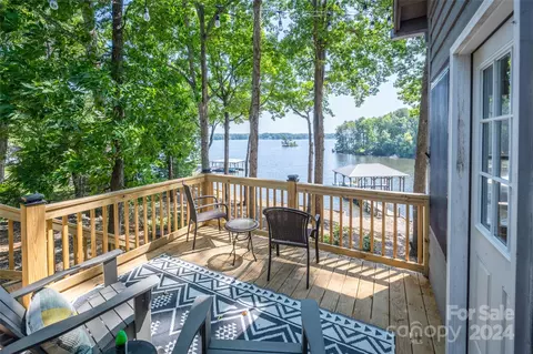 Exterior - 8748 Peninsula Dr, Terrell, NC 28682 photo 10 of 10
