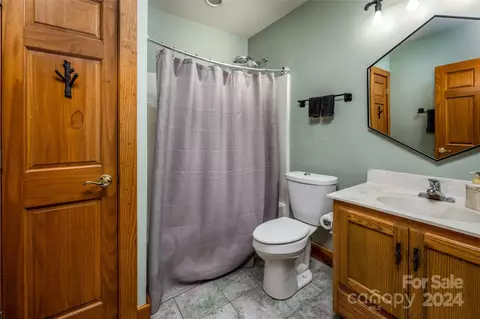 Bath - 8748 Peninsula Dr, Terrell, NC 28682 photo 1 of 1