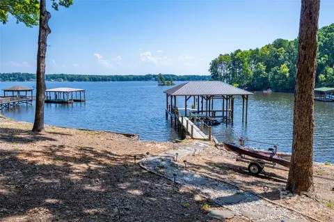 View/Area - 8748 Peninsula Dr, Terrell, NC 28682 photo 3 of 6