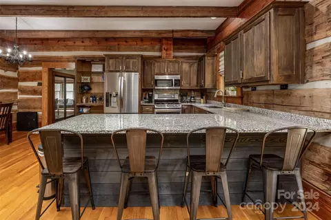 Kitchen - 8748 Peninsula Dr, Terrell, NC 28682 photo 1 of 2