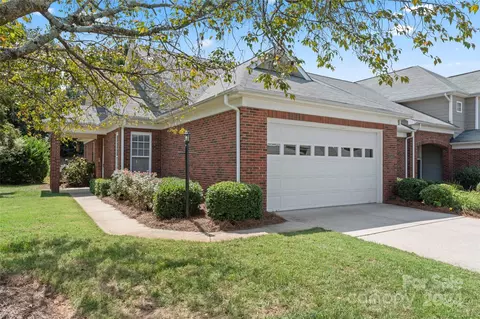 13240 Mint Lake Dr, Matthews, NC 28105