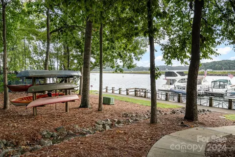 235 Northwest Dr, Davidson, NC 28036 photo 27