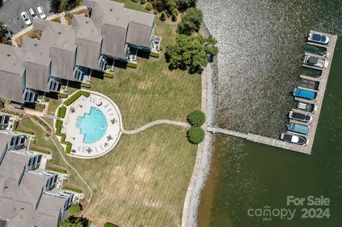 1233 Torrence Cir, Davidson, NC 28036