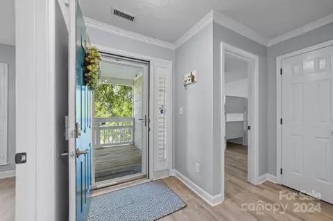 1233 Torrence Cir, Davidson, NC 28036 photo 4