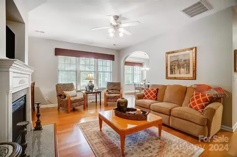544 Pine Links Dr, Tega Cay, SC 29708 photo 4