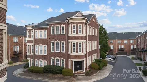 2320 Camalier Ln, Charlotte, NC 28273