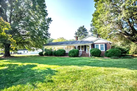 4135 Taylorsville Hwy, Statesville, NC 28625