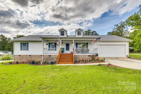 2362 Ellison Cir, Lancaster, SC 29720