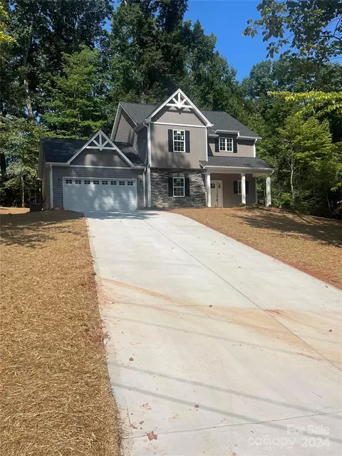 122 Carolina Ave, Mocksville, NC 27028