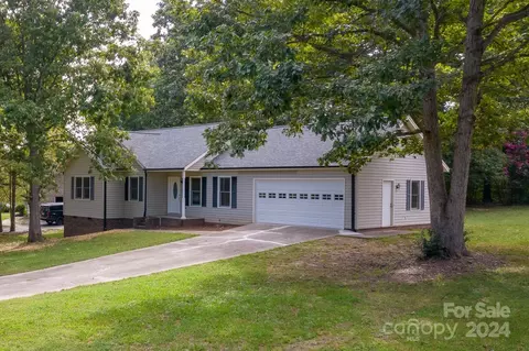 128 Arbor Springs Dr, Taylorsville, NC 28681