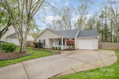 9029 Jaldena Dr, Charlotte, NC 28227