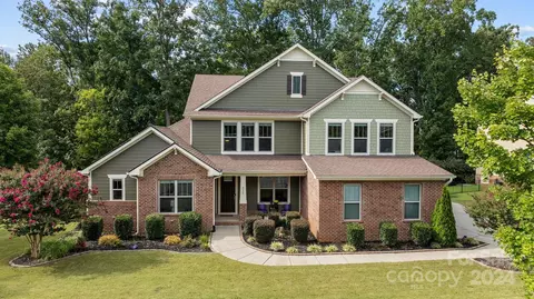 8635 Whitehawk Hill Rd, Waxhaw, NC 28173
