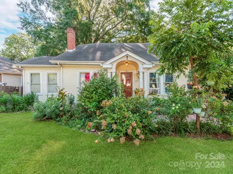 303 Hough St, Monroe, NC 28112