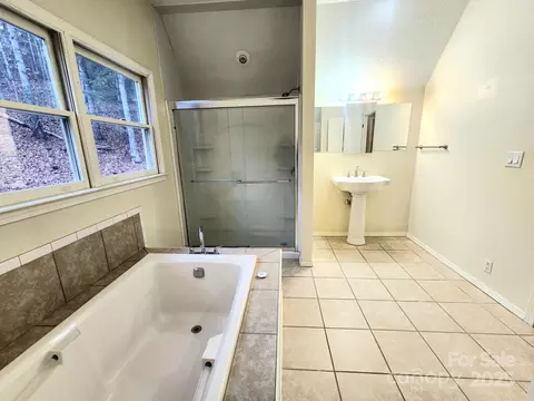 Bath - 29 Comfort Rd, Sylva, NC 28779 photo 1 of 1