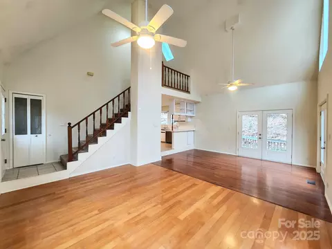 Living - 29 Comfort Rd, Sylva, NC 28779 photo 2 of 2