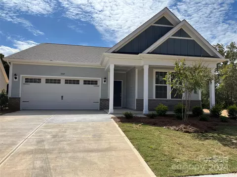 1049 Bull Dog Ln, Wingate, NC 28174