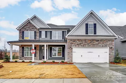 8731 Acadia 615 Pkwy #615, Sherrills Ford, NC 28673