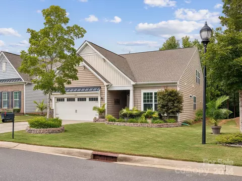 6026 Edinburgh Ln, Fort Mill, SC 29707
